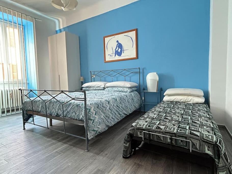 Casa Del Ferroviere B&B Сулмона Екстериор снимка