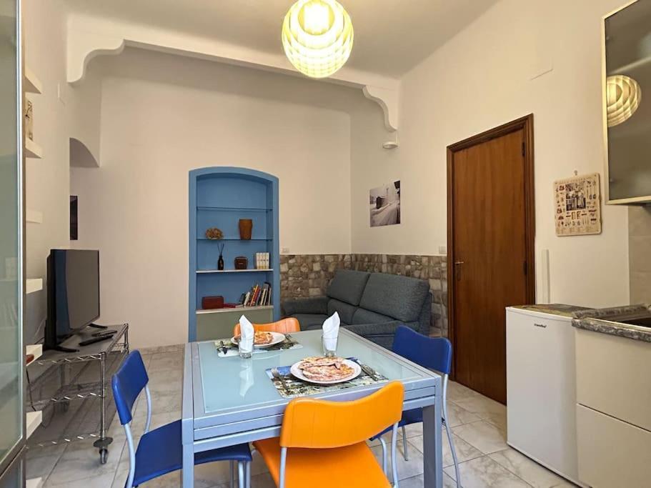 Casa Del Ferroviere B&B Сулмона Екстериор снимка
